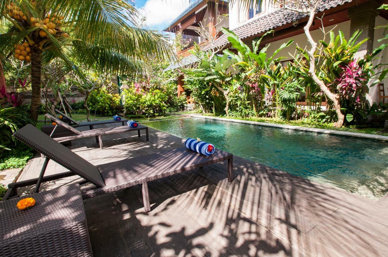 Flamboyant Villa Ubud Exterior foto